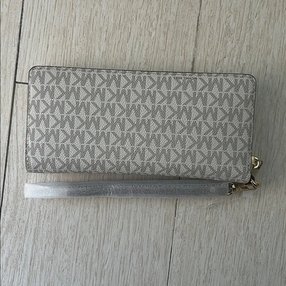 Brand new never used Michael Kors Monogram Wristlet in Cream and Gray - Picture 3 of 8